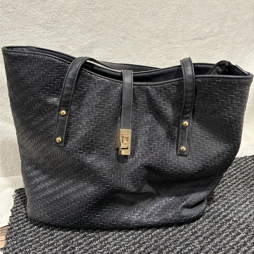 Elegant Black Tote Bag
